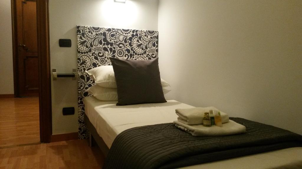 Lch-Lateran Charming House Apartment Rome Room photo